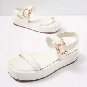 NWOT SCHUTZ Wavy Flatform Sandals - size 7.5